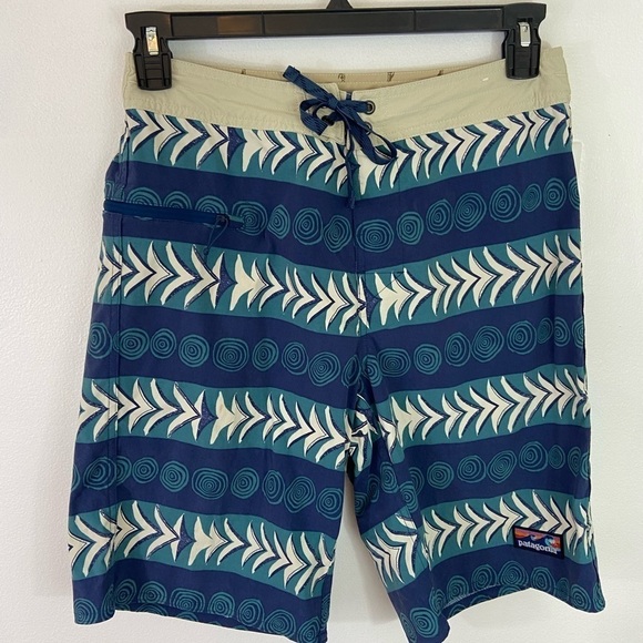 PATAGONIA Board Swim Shorts Size 32 M Wayfarer Geometric All Over Pattern 10” - Picture 1 of 10